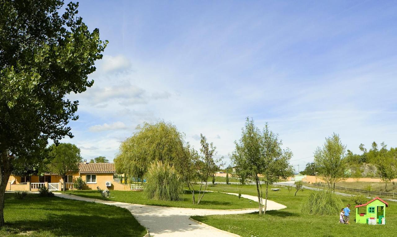 Ardeche - Gites Objectif Evasion Montreal  ภายนอก รูปภาพ